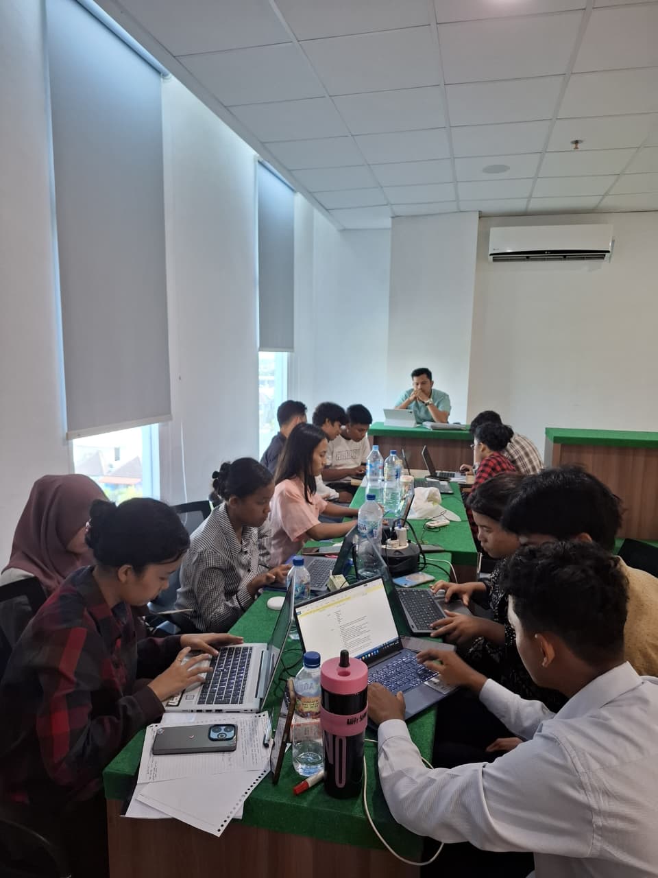 Menuju Final NMCC Piala Jaksa Agung IX, Tim Peradilan Semu Prodi Hukum UMT Intensifkan Persiapan